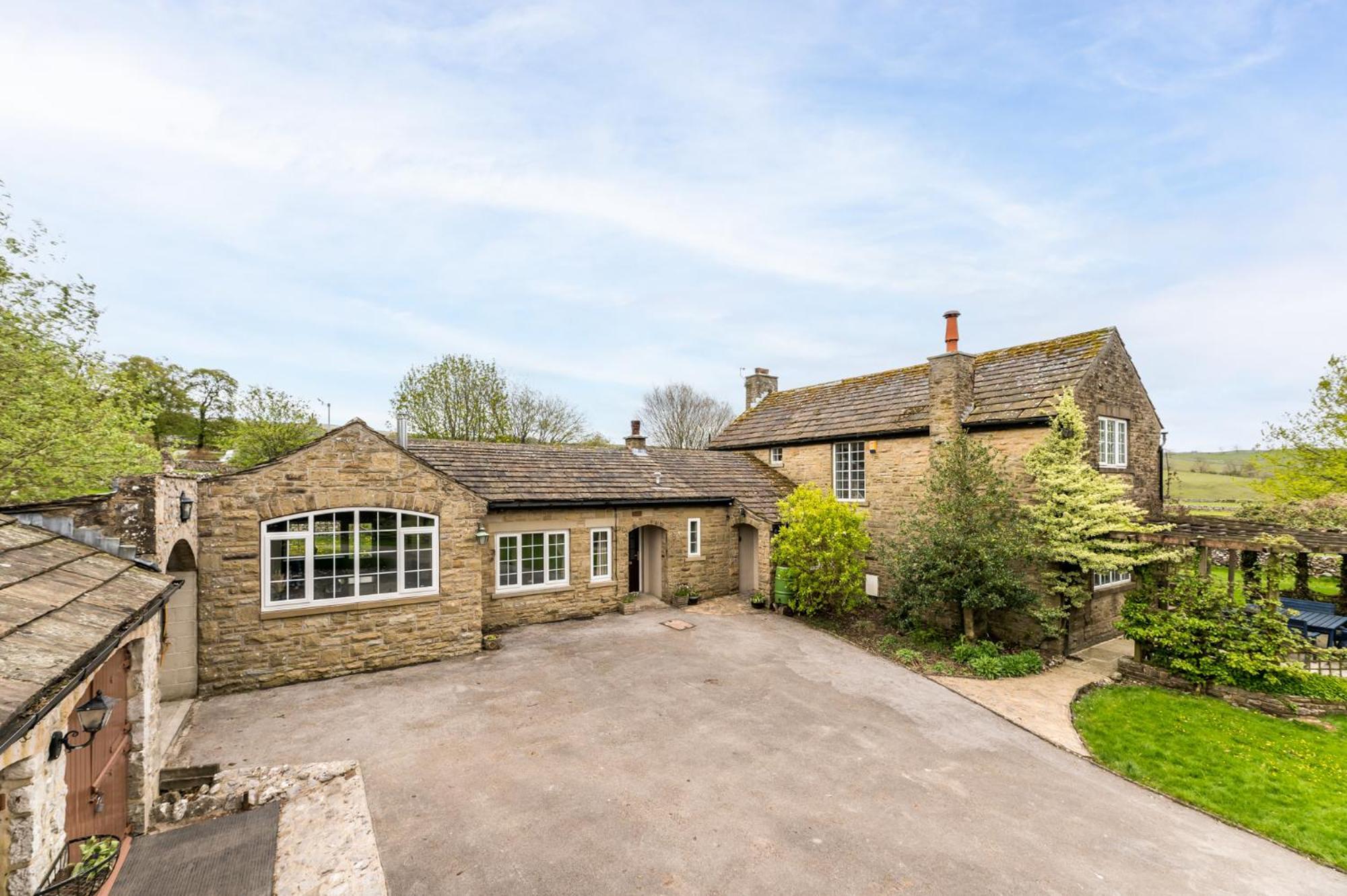 Central Malham Wellbeing Escape With Hot Tub Sleeps 8 Exterior photo