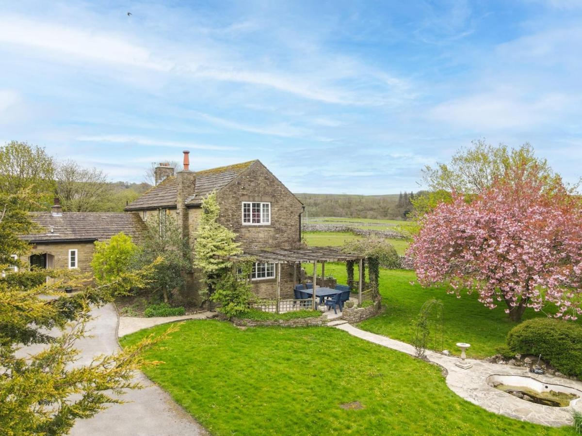 Central Malham Wellbeing Escape With Hot Tub Sleeps 8 Exterior photo